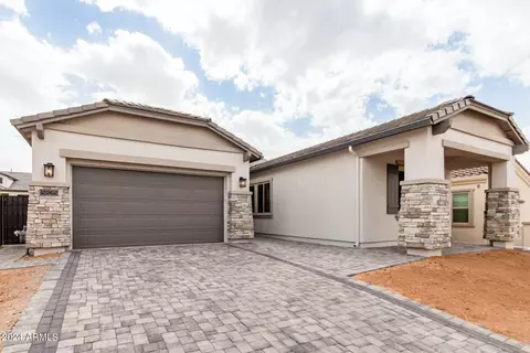 5825 E Scarlet Cir, Mesa, AZ 85215