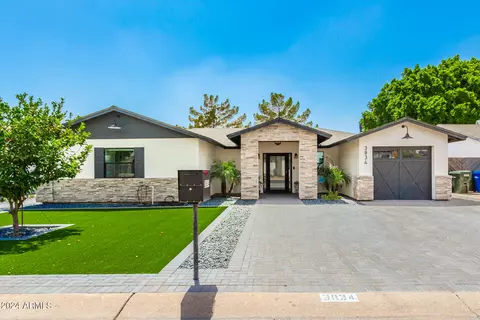 3834 N 48th Pl, Phoenix, AZ 85018