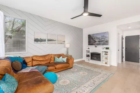 899 S Roanoke St, Gilbert, AZ 85296 photo 8