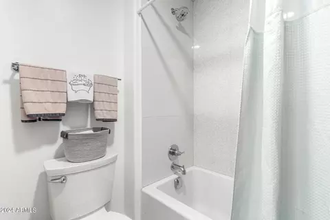 899 S Roanoke St, Gilbert, AZ 85296 photo 18