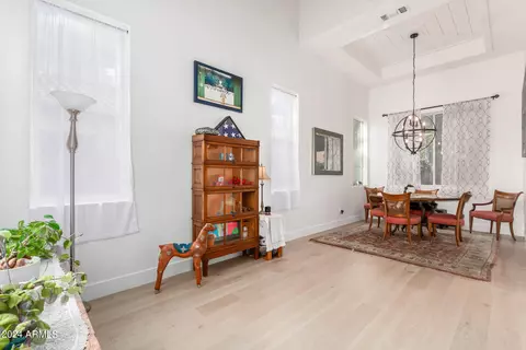 899 S Roanoke St, Gilbert, AZ 85296 photo 5