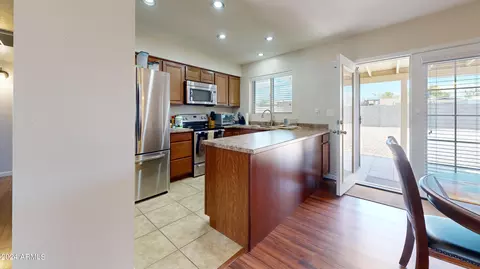 718 E Osage Ave, Apache Junction, AZ 85119 photo 9