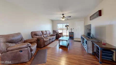 718 E Osage Ave, Apache Junction, AZ 85119 photo 3