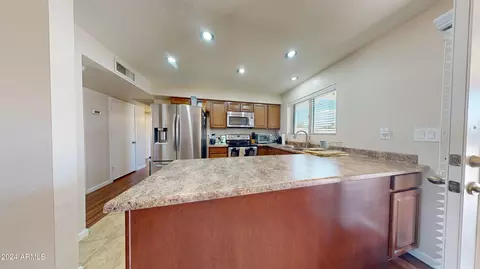 718 E Osage Ave, Apache Junction, AZ 85119 photo 10