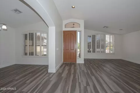 4031 E Robin Ln, Phoenix, AZ 85050 photo 15