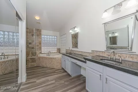4031 E Robin Ln, Phoenix, AZ 85050 photo 21