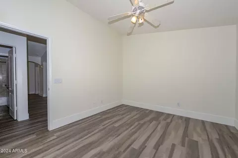 4031 E Robin Ln, Phoenix, AZ 85050 photo 35