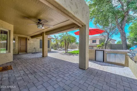 4031 E Robin Ln, Phoenix, AZ 85050 photo 38