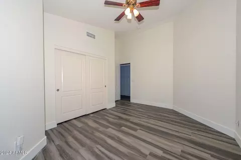 4031 E Robin Ln, Phoenix, AZ 85050 photo 31
