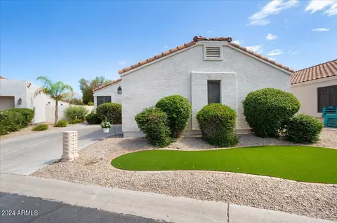 8652 W Maui Ln, Peoria, AZ 85381