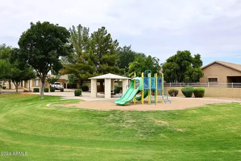 949 S Nielson St, Gilbert, AZ 85296 photo 48