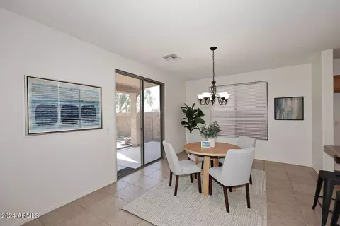 949 S Nielson St, Gilbert, AZ 85296 photo 11