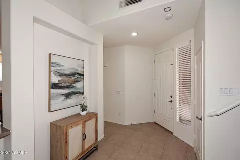 949 S Nielson St, Gilbert, AZ 85296 photo 5