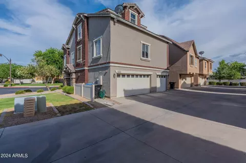4251 E Jasper Dr, Gilbert, AZ 85296 photo 4