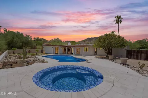 8621 N Starling Ln, Phoenix, AZ 85028