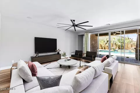 Living - 9521 E Tungsten Dr, Mesa, AZ 85212 photo 3 of 4