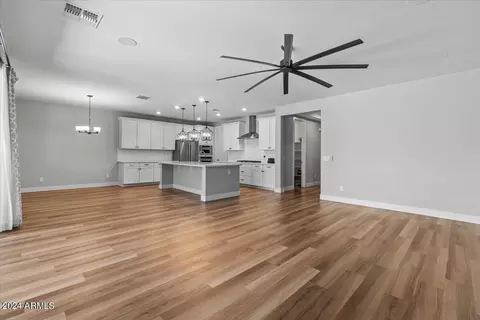 Living - 9521 E Tungsten Dr, Mesa, AZ 85212 photo 2 of 4