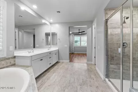 Entry Way - 9521 E Tungsten Dr, Mesa, AZ 85212 photo 4 of 7