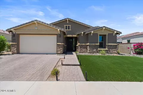 Exterior - 9521 E Tungsten Dr, Mesa, AZ 85212 photo 8 of 13