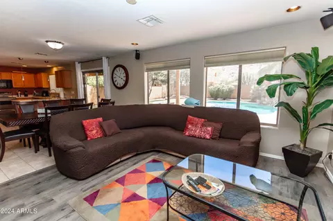 2729 E Gary Way, Phoenix, AZ 85042 photo 8