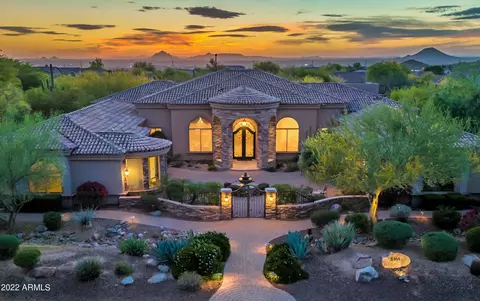 3914 N Pinnacle Hills Cir, Mesa, AZ 85207