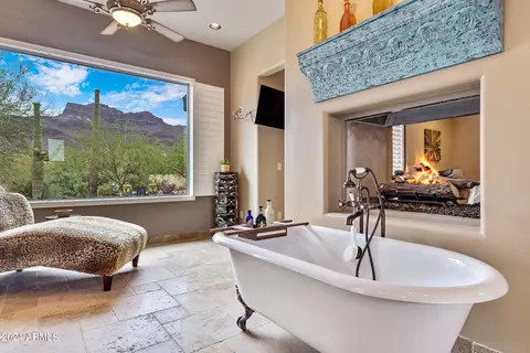 Bath - 7016 E Grand View Ln, Apache Junction, AZ 85119 photo 1 of 1