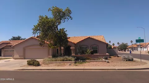 5614 E Greenway Cir, Mesa, AZ 85205