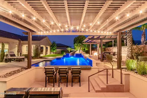 Exterior - 2123 E Aris Dr, Gilbert, AZ 85298 photo 16 of 37
