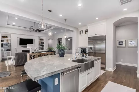 Kitchen - 2123 E Aris Dr, Gilbert, AZ 85298 photo 6 of 6