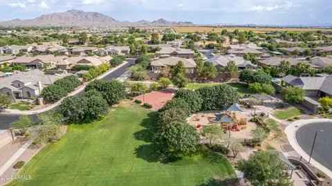 View/Area - 2123 E Aris Dr, Gilbert, AZ 85298 photo 3 of 5