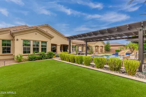 Exterior - 2123 E Aris Dr, Gilbert, AZ 85298 photo 27 of 37