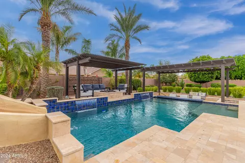 Exterior - 2123 E Aris Dr, Gilbert, AZ 85298 photo 30 of 37
