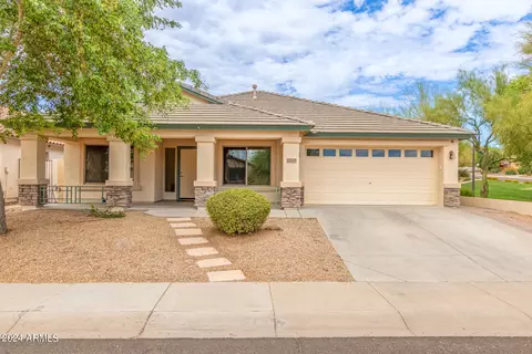 2210 W Dale Ln, Phoenix, AZ 85085