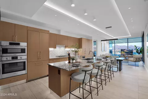 7180 E Kierland Blvd #1012, Scottsdale, AZ 85254