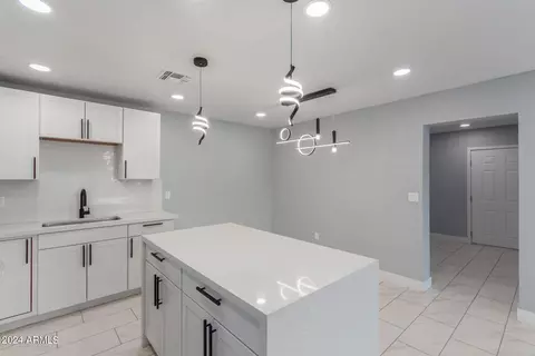 414 E Cody Dr, Phoenix, AZ 85040 photo 11