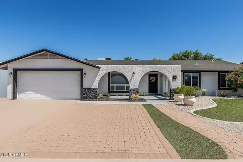 4020 W Anderson Dr, Glendale, AZ 85308