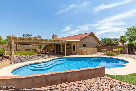 5544 Evergreen St, Mesa, AZ 85205