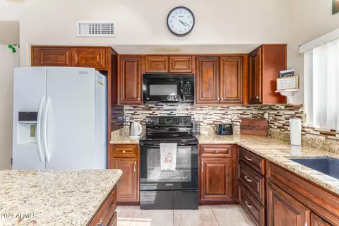 1822 E Oasis Dr, Tempe, AZ 85283 photo 5