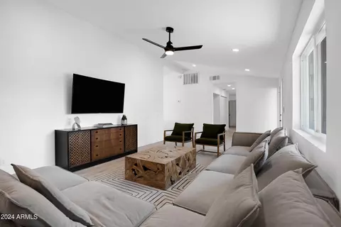 1246 E Laguna Dr, Tempe, AZ 85282 photo 8
