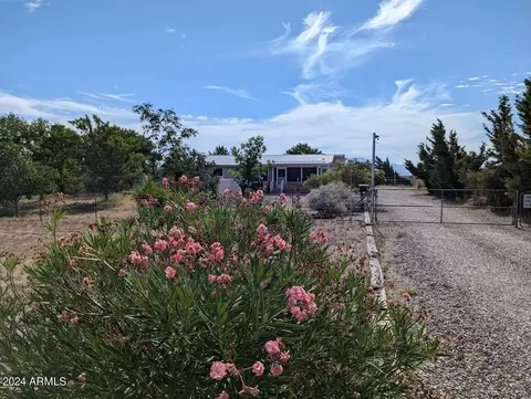 5495 E Olivia Ln, Hereford, AZ 85615