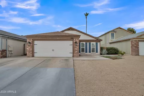 808 E Calle Del Norte St, Chandler, AZ 85225