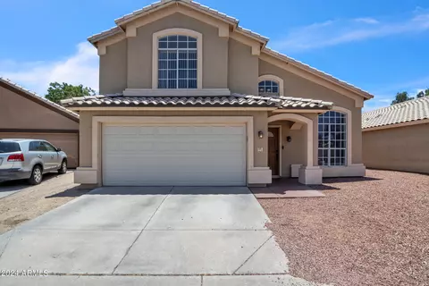 121 W Melody Dr, Gilbert, AZ 85233