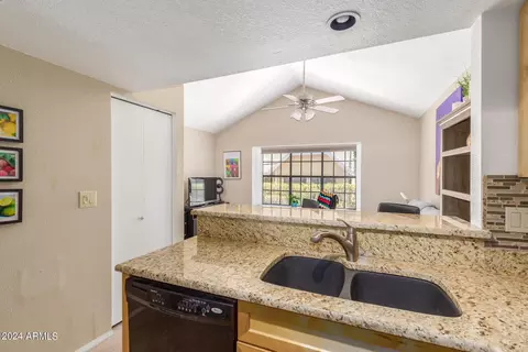 4841 E Kachina Trl #5, Phoenix, AZ 85044 photo 11
