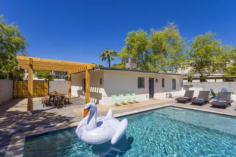 7520 E Mcknight Ave, Scottsdale, AZ 85251