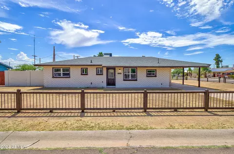 513 E Manor Dr, Casa Grande, AZ 85122