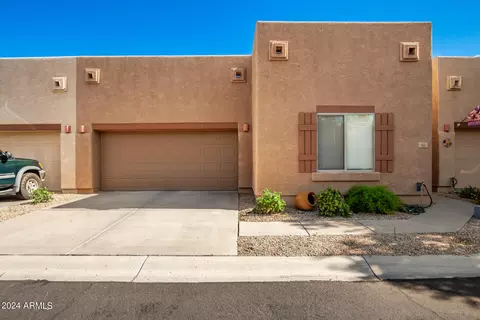 1650 S Crismon Rd #61, Mesa, AZ 85209