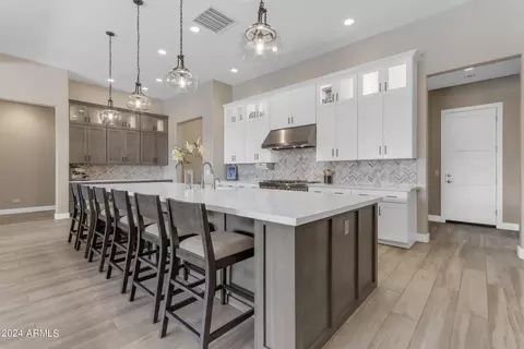 Kitchen - 1618 E Minton St, Mesa, AZ 85203 photo 4 of 8