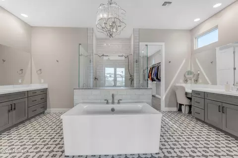 Bath - 1618 E Minton St, Mesa, AZ 85203 photo 2 of 14
