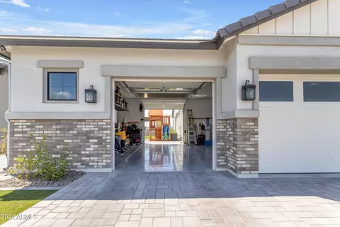 Exterior - 1618 E Minton St, Mesa, AZ 85203 photo 9 of 18