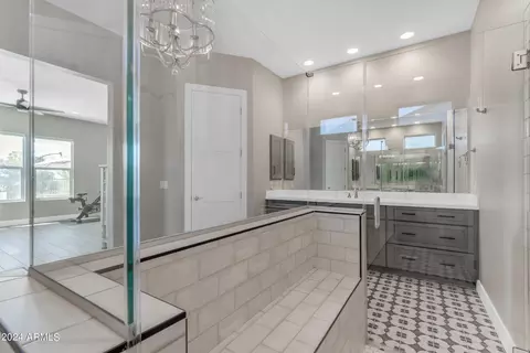 Bath - 1618 E Minton St, Mesa, AZ 85203 photo 5 of 14
